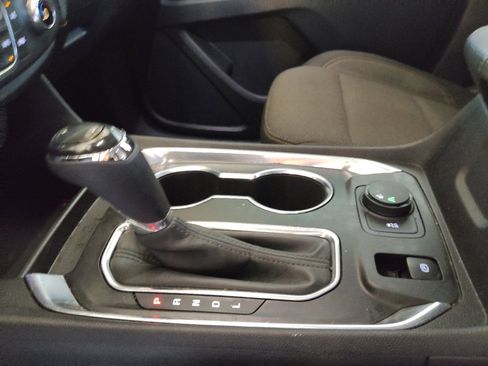 Used 2020 Chevrolet Traverse LS image 26