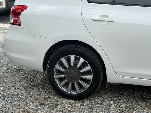 Used 2011 Toyota Yaris Sedan w/ Convenience Pkg FWD image 9