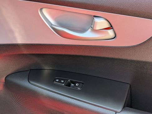 Used 2024 Kia Forte LXS FWD image 33