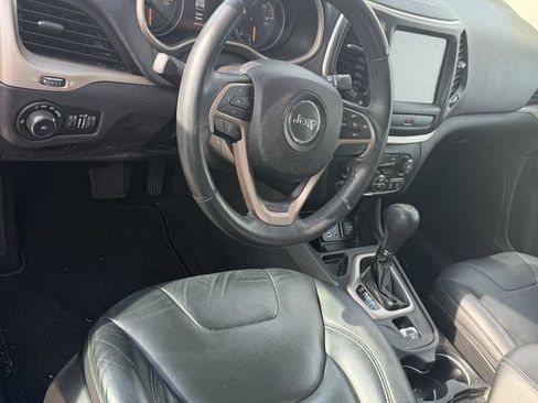 Used 2016 Jeep Cherokee Limited FWD image 8