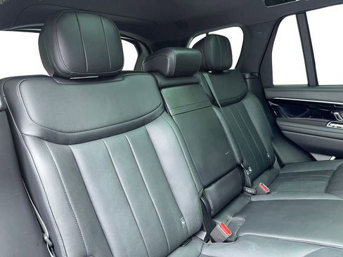 Used 2024 Land Rover Range Rover SE image 37