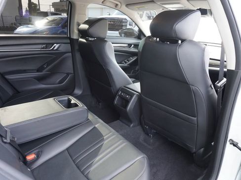 Used 2022 Honda Accord Sport Special Edition image 10