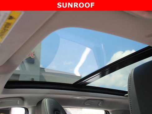 Used 2022 Acura MDX FWD image 23