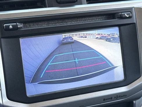 Used 2017 Toyota 4Runner SR5 Premium image 17