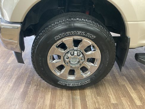 Used 2017 Ford F350 Lariat w/ Lariat Ultimate Package AWD/4WD image 10