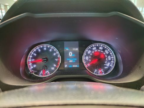 Used 2021 Toyota RAV4 LE AWD/4WD image 14