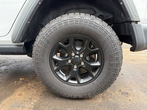 Used 2021 Jeep Wrangler Unlimited Sport image 37