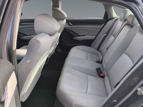 Used 2019 Honda Accord LX image 13