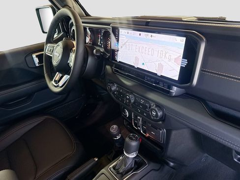 New 2026 Jeep Wrangler Unlimited Sahara AWD/4WD image 33