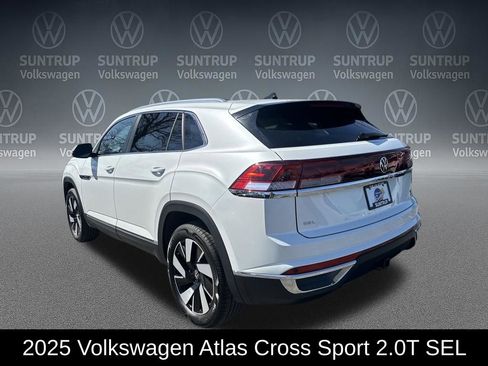 Used 2025 Volkswagen Atlas Cross Sport SEL AWD/4WD image 3