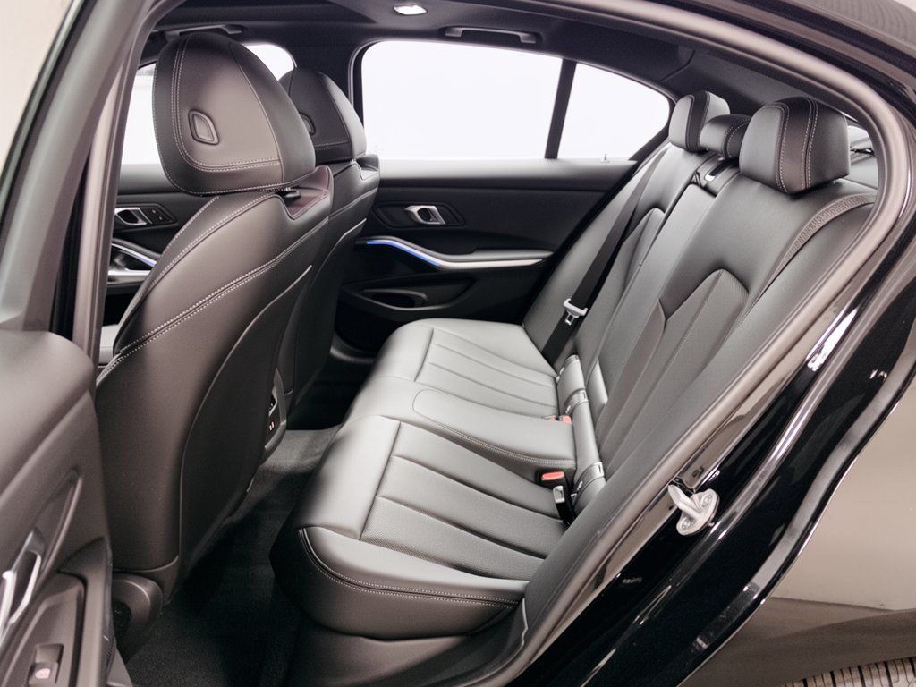 Certified 2026 BMW 330i Sedan RWD image 25