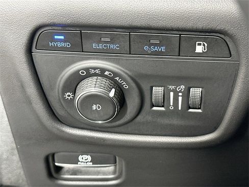 Used 2022 Jeep Grand Cherokee Summit image 26