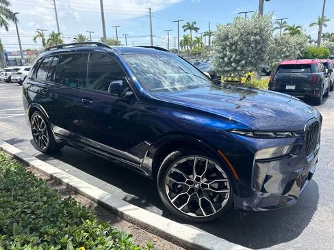 Used 2026 BMW X7 xDrive40i w/ M Sport Package AWD/4WD image 11