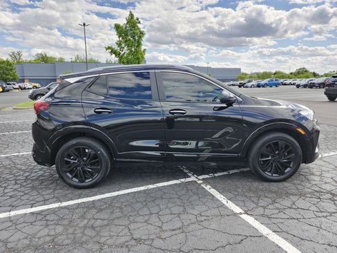 Used 2023 Buick Encore GX Select w/ Sport Touring Package FWD image 18