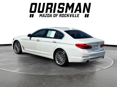 Used 2018 BMW 530i xDrive w/ Premium Package image 4