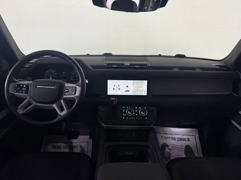 New 2024 Land Rover Defender 110 S image 22