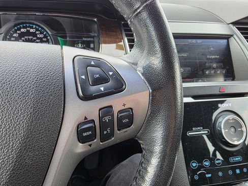 Used 2013 Ford Taurus Limited image 14