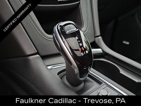 Used 2022 Cadillac XT5 Premium Luxury w/ Technology Package AWD/4WD image 16
