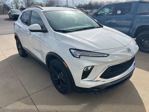 Used 2024 Buick Encore GX Sport Touring w/ Comfort Package image 12