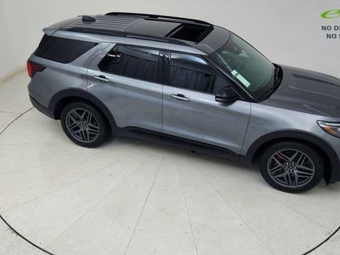 Used 2025 Ford Explorer ST w/ Sun And Sound Package AWD/4WD image 81