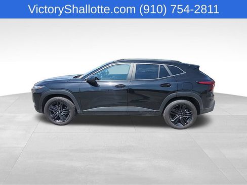Used 2026 Chevrolet Trax ACTIV w/ Sunroof Package FWD image 18