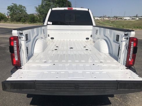 New 2025 Ford F350 Lariat w/ Lariat Ultimate Package image 17