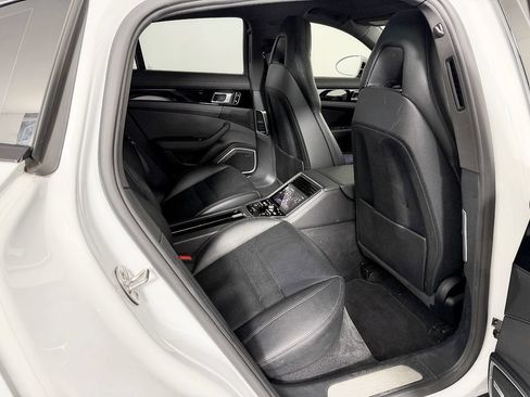Used 2017 Porsche Panamera 4 AWD/4WD image 49