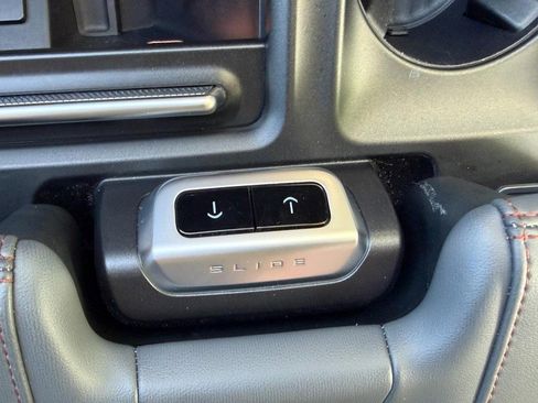 Used 2025 Ford Expedition Active AWD/4WD image 54