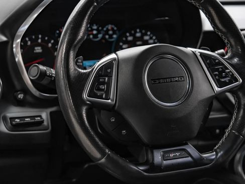 Used 2017 Chevrolet Camaro SS RWD image 19