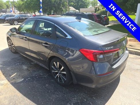 Used 2023 Honda Civic EX image 9