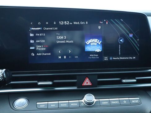 New 2025 Hyundai Elantra Limited image 12