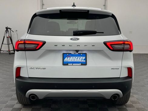 Used 2023 Ford Escape Active w/ Tech Pack #2 AWD/4WD image 8