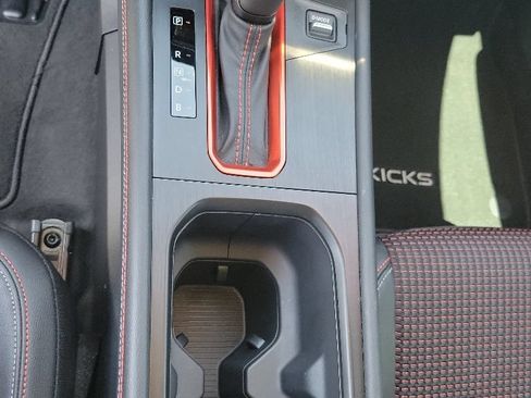 Used 2025 Nissan Kicks SR FWD image 30