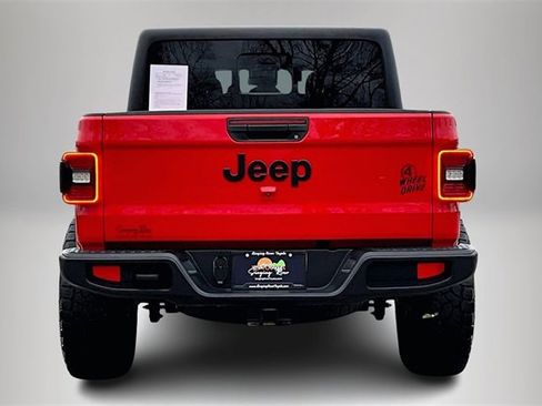 Used 2024 Jeep Gladiator Sport image 6