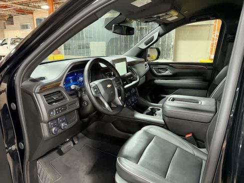Used 2024 Chevrolet Tahoe Premier AWD/4WD image 32