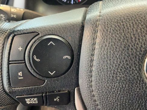 Used 2017 Toyota RAV4 LE w/ All Weather Liner Package AWD/4WD image 15