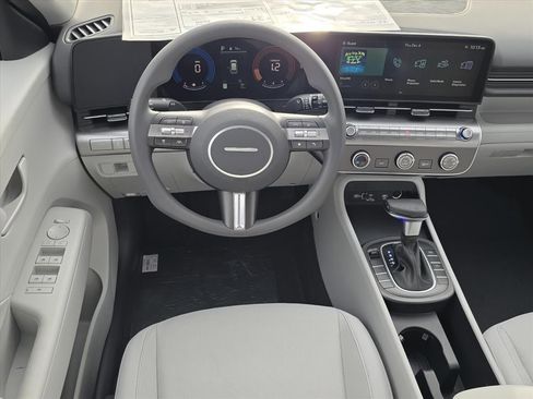 New 2026 Hyundai Kona SE image 12