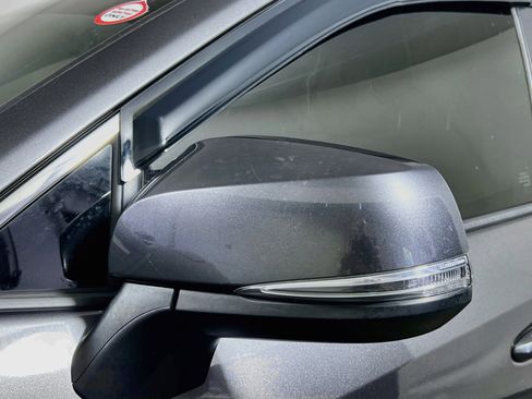 Used 2021 Toyota RAV4 XLE Premium FWD image 11