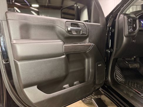 Used 2020 Chevrolet Silverado 2500 LTZ w/ LTZ Plus Package image 7