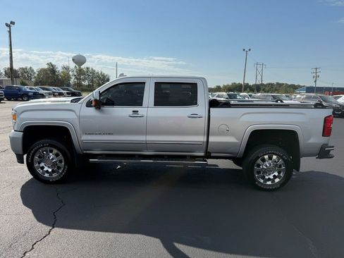 Used 2019 GMC Sierra 2500 Denali image 54
