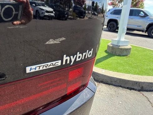 Used 2025 Hyundai Santa Fe Limited AWD/4WD image 15