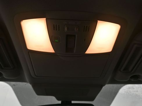 Used 2018 Nissan Armada SL w/ Moonroof Package image 11