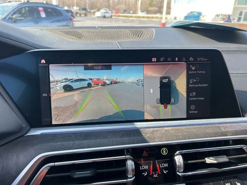 Used 2022 BMW X5 xDrive40i w/ Premium Package image 14