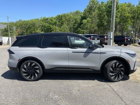 New 2026 Lincoln Nautilus Reserve w/ Jet Appearance Package AWD/4WD image 2