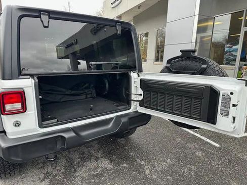 Certified 2022 Jeep Wrangler Unlimited Sport image 27