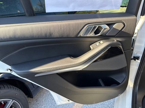 New 2026 BMW X5 xDrive50e image 22