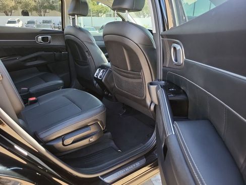 Used 2021 Kia Sorento SX image 27