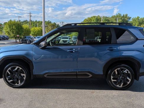 Used 2025 Subaru Forester Limited AWD/4WD image 5
