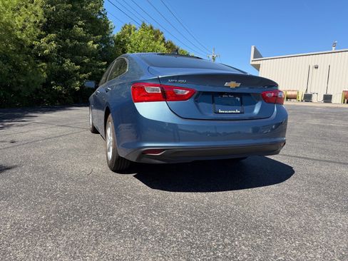 Used 2025 Chevrolet Malibu LS FWD image 11