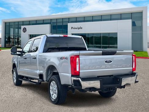 Used 2024 Ford F250 XLT image 4